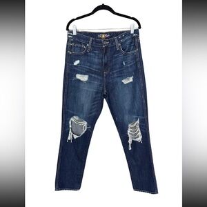 Lucky Brand. High rise tomboy fit. Size 6/28.